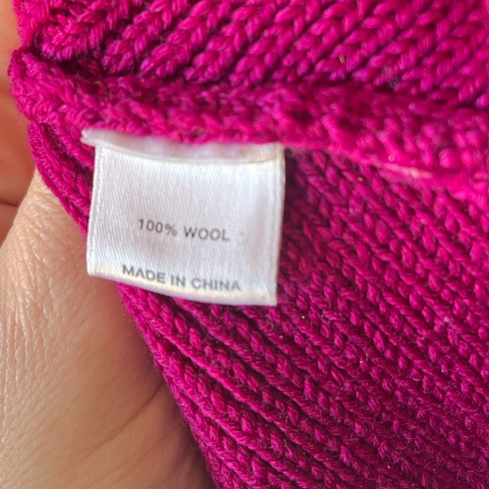 ST. JOHN vneck 100% wool sweater pink magenta size medium womens designer - Picture 4 of 6